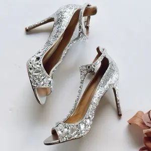 NEW Badgley Mischka Women’s Conroy T Strap Evening Sandals Shoes thumbnail 4