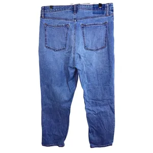 Abercrombie & Fitch Curve Love Mom High Rise Blue Denim Jeans Womens Size 31 12 thumbnail 2