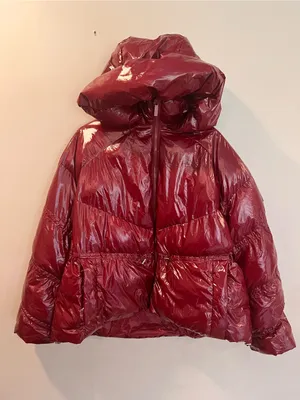 Alo Yoga Stunner Glossy Oversized Hooded Puffer Jacket Cranberry Size Large. thumbnail 4