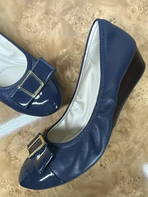Cole Haan Emory Navy Leather Patent Cap Toe Bow Wedge Pumps Shoes 8.5B thumbnail 1
