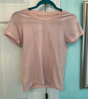 Lululemon Swiftly Tech Short Sleeve thumbnail 1