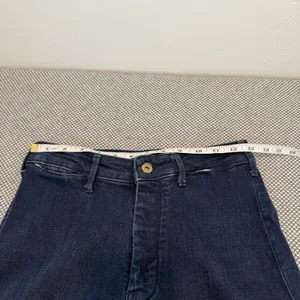 Pilcro The Skipper Long High-Rise Jeans Size 27 thumbnail 10