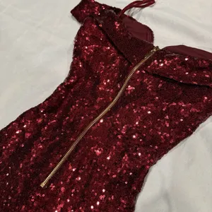 B. SMART Burgundy Sequin Prom Jumpsuit Off-The-Shoulder Sweetheart Gala Size 3/4 thumbnail 8