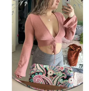 bell sleeve top thumbnail 1
