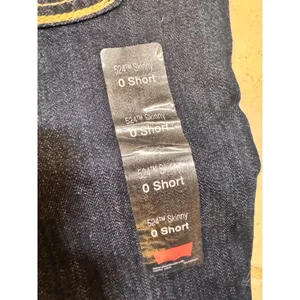 Levis 524 Too NWT Superlow Skinny Jeans Dark Wash Indigo Low Rise Denim Size 2 thumbnail 9