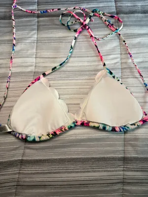 Bikini top thumbnail 4
