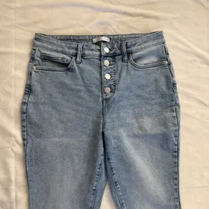 LC Lauren Conrad Light‎ Wash High Rise Skinny Jeans Button Fly Size 12 Womens thumbnail 4