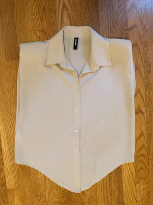 Padded shoulders Sleeveless Boxy Button Down Blouse size M Tan Size M thumbnail 7