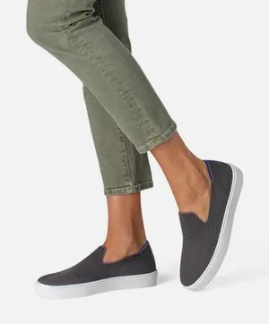 Rothy’s Original Slip On Sneaker Size 8.5 in grey‎ thumbnail 1