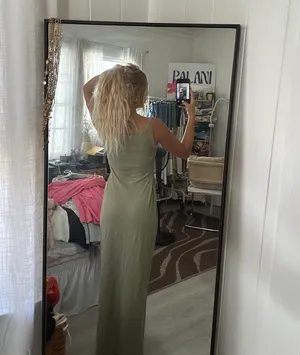 Long Green Dress Size M thumbnail 3