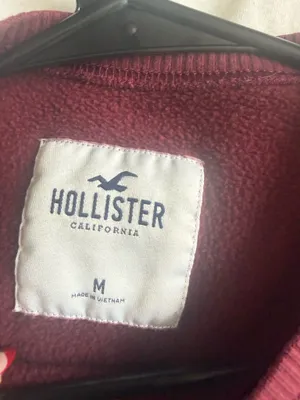Hollister Crewneck  thumbnail 3