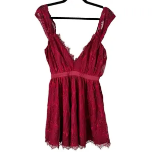 TOBI Burgundy Red Lace Sexy V Neck Mini Dress Size Small thumbnail 3