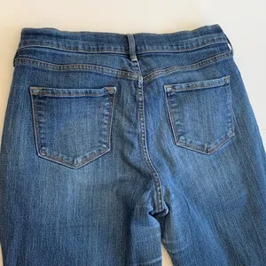 Old Navy Curvy Mid-Rise Women's Size 10 Boot Cut Jeans in Dark Blue thumbnail 6
