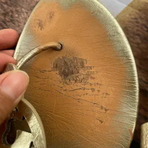 Tory Burch Gold Sandals Elegant Design thumbnail 4