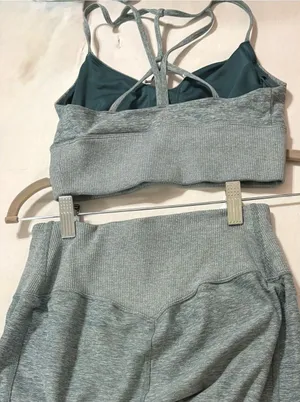 euc ALO Yoga bra leggings set seagrass green heather xs top small pants thumbnail 1