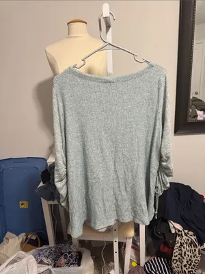 Light blue Long-Sleeve Ruched-Sleeve Women's Sweater thumbnail 4