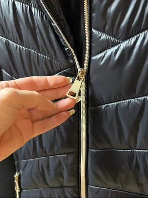 Calvin Klein Black Quilted Puffer Vest Small thumbnail 3