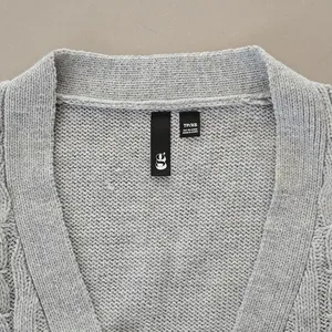 Woman's Gray Cable Knit Sweater Vest Size XS thumbnail 4