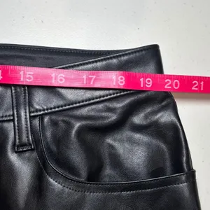 Abercrombie & Fitch‎ Black 90s Relaxed High-Rise Curvy Love Faux Leather Pant 18 thumbnail 7
