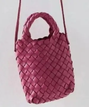 NWOT FREE PEOPLE woven hearts crossbody bag PINK thumbnail 6