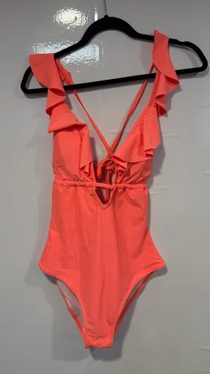 NWT Cupshe‎ Ruffled V-Neck One-Piece Swimsuit in Coral thumbnail 1