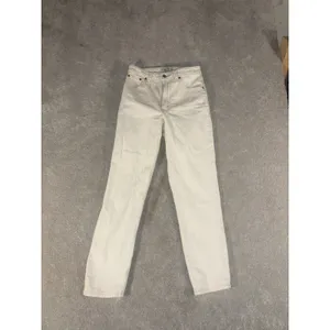 Abercrombie & Fitch Mom High‎ Rise Off White Jeans Size 25/0 thumbnail 2