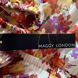 Maggy London Beige Floral Print Long Sleeve Chiffon Maxi Dress Size 4 New‎ thumbnail 6