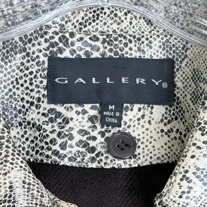 Gallery Trench Coat Gray Faux Snakeskin Print Button Front Burgundy Belted M thumbnail 4