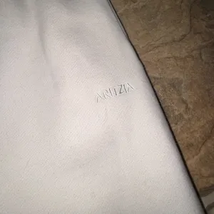 Aritzia cream Joggers thumbnail 2