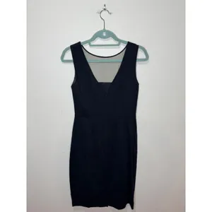 L'Agence‎ Black Sheath Dress w/ Rhinestone Embellishment Sz 4 LBD thumbnail 5
