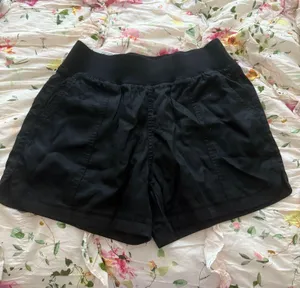 Black Tencel Shorts thumbnail 1