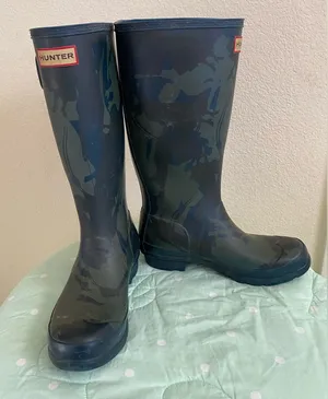 RARE HUNTER Disney Mary Poppins Boots Womens size 5 thumbnail 1