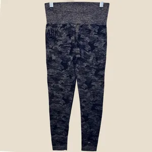 2237 | Gymshark Camo Seamless High Waisted Compression Leggings Grey Womens S thumbnail 2