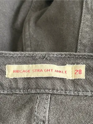 Levi’s Ribcage Straight Ankle Black Jeans Women’s Size 28 Button Fly thumbnail 8