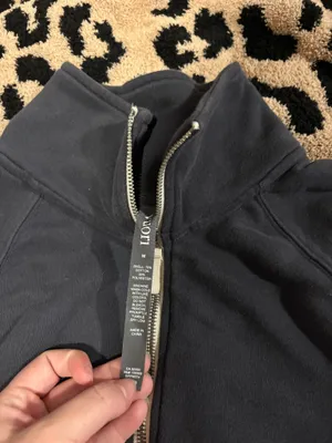 Vuori Half-Zip Pullover thumbnail 4