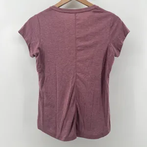 Asics Women S Heathered Mauve Crewneck Short Sleeve T-Shirt‎ Performance Workout thumbnail 2