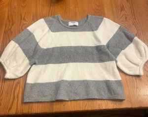 Cozy Striped Short-Sleeve Sweater - Gray & White thumbnail 1