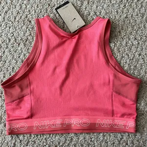 NWT NIKE PRO Dri-FIT Women's Cropped Training Tank thumbnail 4