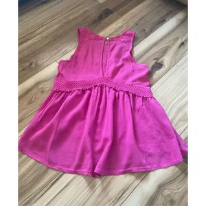 Hollister sleeveless blouse with keyhole button closure S thumbnail 7