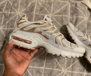 Nike Air Max Plus Premium thumbnail 3