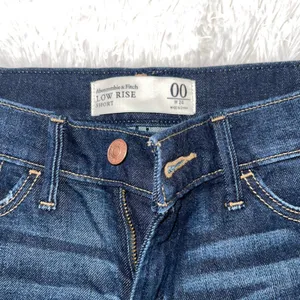 Jean Shorts thumbnail 3