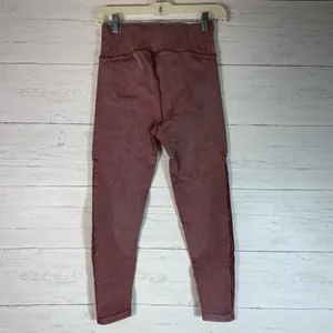 Offline By Aerie Size Medium Real Me Hi Rise 7/8 Leggings burgundy thumbnail 4