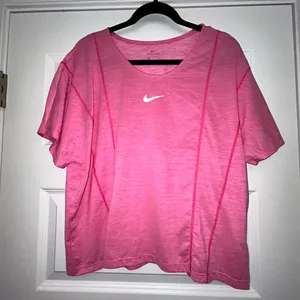 New, Nike Dri Fit Short Sleeve Shirt Size XL thumbnail 4