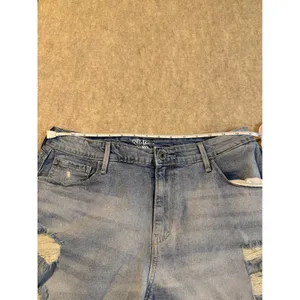 Denizen from Levis Womens Distressed Denim Shorts Light Wash Raw Hem Size 14 thumbnail 8