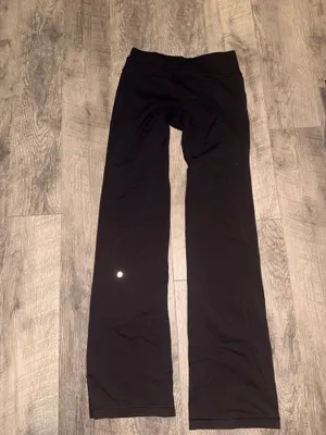 Lululemon crisscross bootcut leggings thumbnail 4