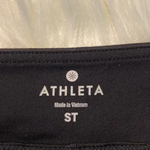 Athlete Skorts size A excellent condition 18” long with zipper pocket on the sid thumbnail 3