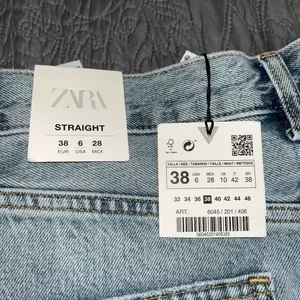 Zara HiRise Straight Jeans thumbnail 2