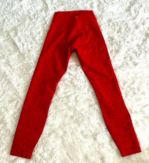 Lululemon Lunar New Year 2023 Wunder Under HR Legging 25” Dark Red Size 4 EUC thumbnail 8