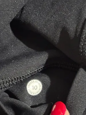 Lululemon Swift Speed Legging High Rise with Pockets 28" Luxtreme Black Size 10 thumbnail 5