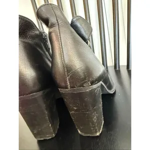 Stuart Weitzman black leather square toe bootie size 8.5 thumbnail 9